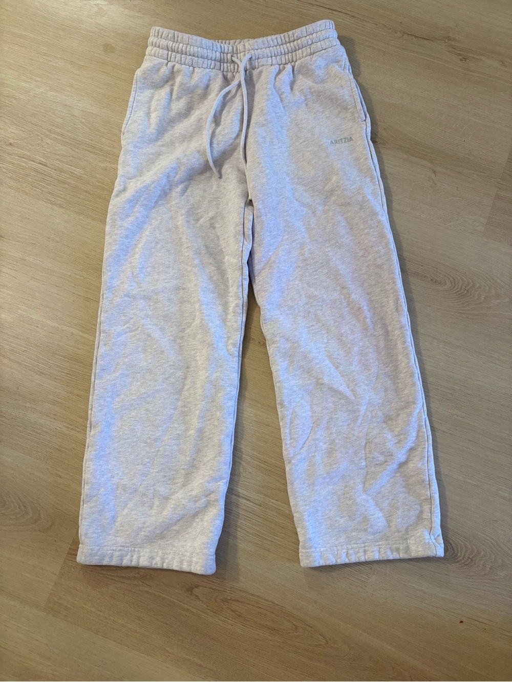 Aritzia sweatfleece boyfriend fit sweatpants
